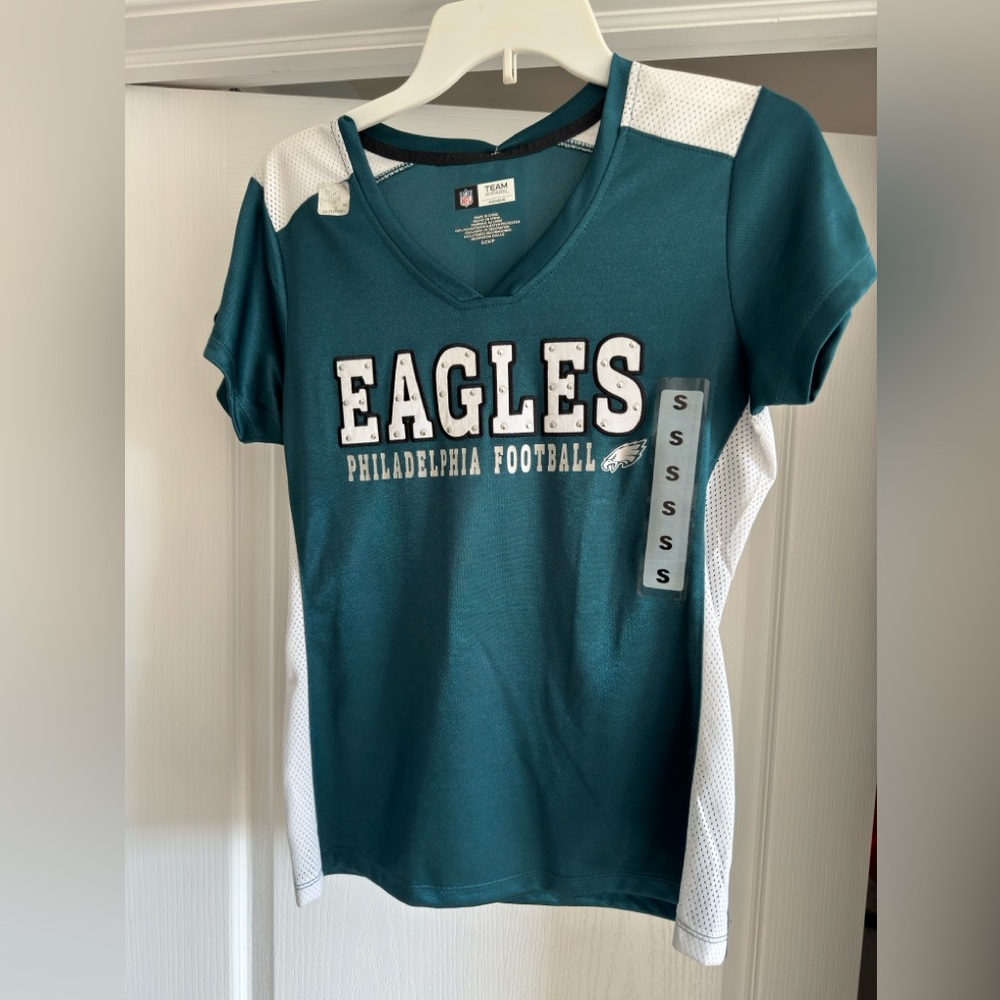 Women’s Eagles Shirt
